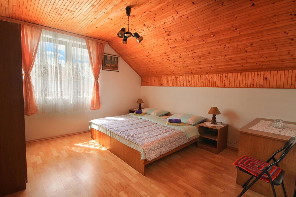 Apartman Josipa ドレツニック・グラード エクステリア 写真